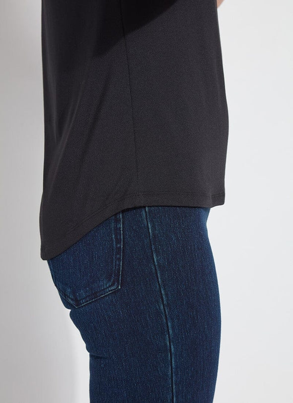 Lyssentials Top in Black