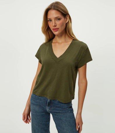 Harlan Crop V Neck in Topiary