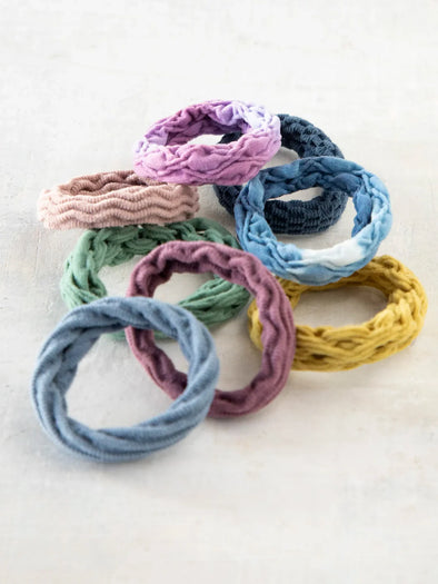 On The Run Hair Tie, Set of 8 in Dusty Blue