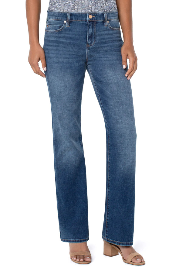 Lucy Bootcut Jeans in Yuba