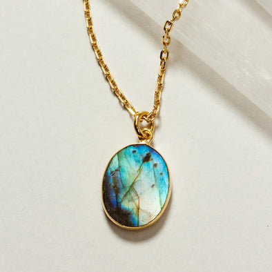 Tahoe Long Medallion Necklace in Labradorite