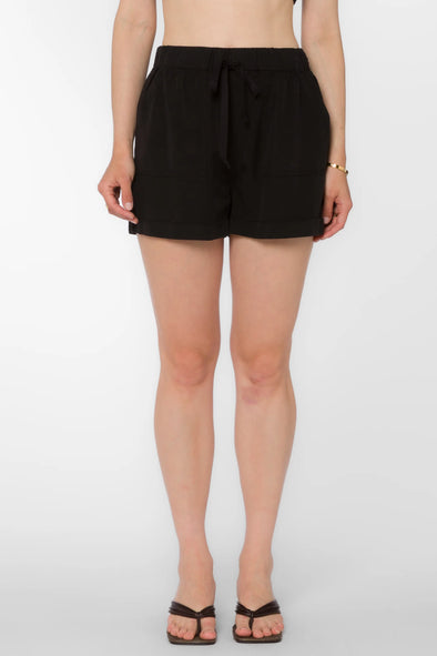 Lyra Shorts in Black