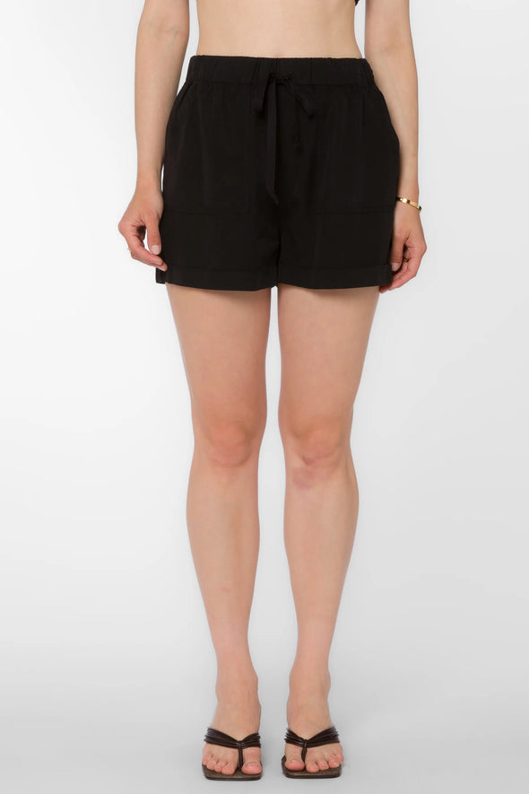 Lyra Shorts in Black