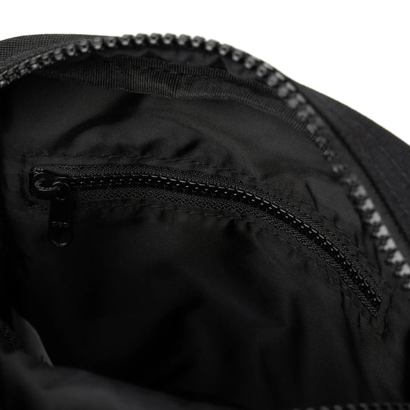 Bond All Black Recycled Canvas Bag