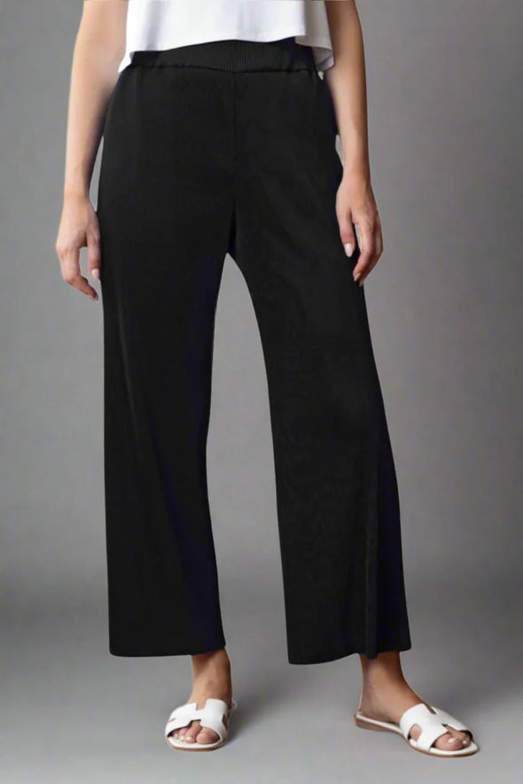 Parisian Pleats Pant in Black