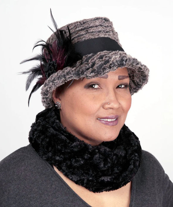 Neckwarmer in Cuddly Black
