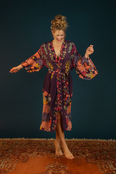 Trailing Wisteria Kimono Gown in Amethyst