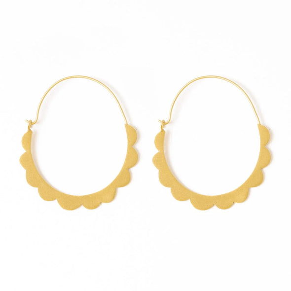 Stephanie Scallop Wrapped Hoop Brass