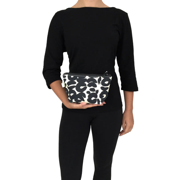 Travel Pouch S in Basket Black