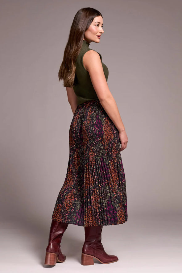 Flowy Plisse Skirt with Slit in Plumwine