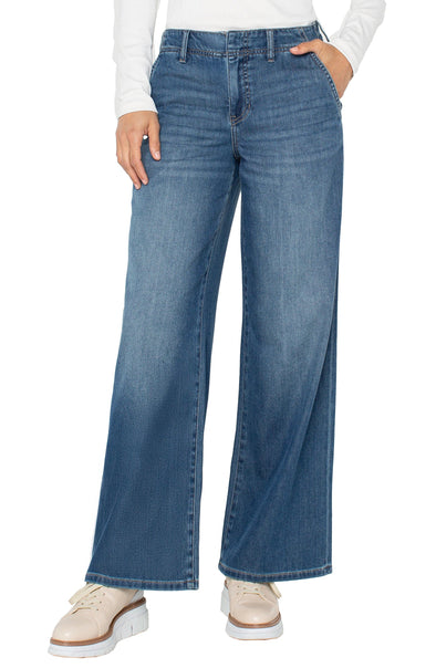 The Weekender Wide Leg 30" Inseam in Walnut Creek