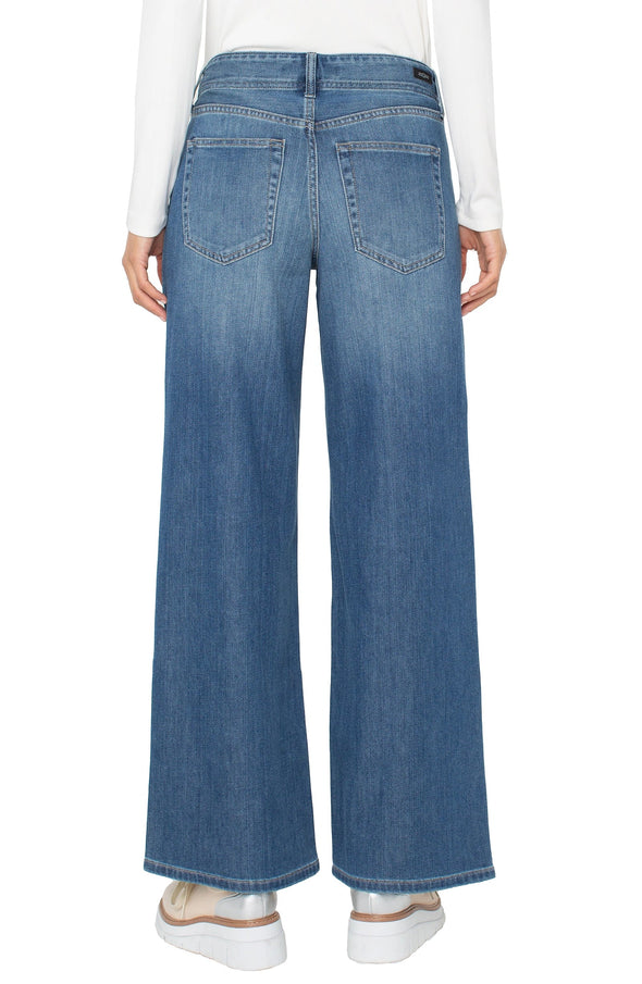 The Weekender Wide Leg 30" Inseam in Walnut Creek