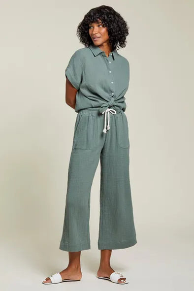Crinkle Wide Leg Pant in Dry Moss