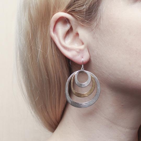 Large Curved and Tiered Rings Wire Earrings